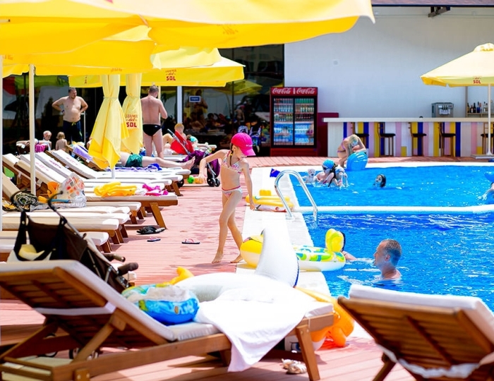 Бар у бассейна - Отель «Дача Дель Соль»